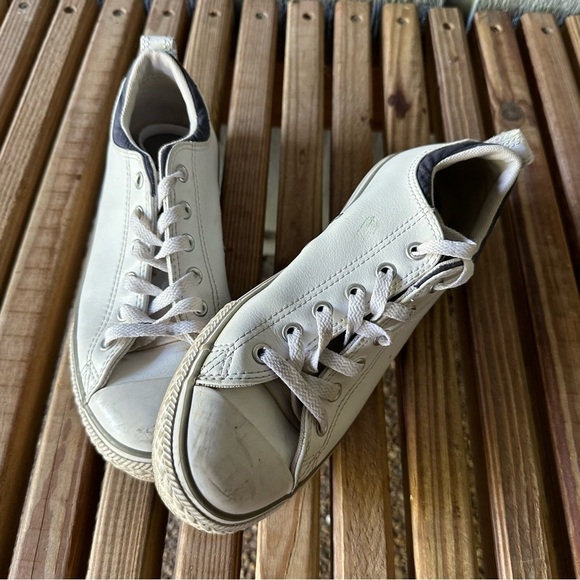 Converse Chuck Taylor All Stars Low Tops White Leather Juniors 5 Sneakers Shoes - Picture 10 of 13